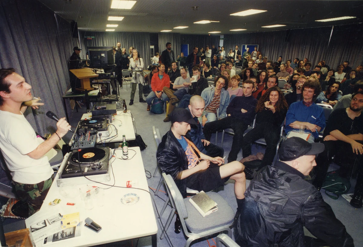 Archive file conference.jpg